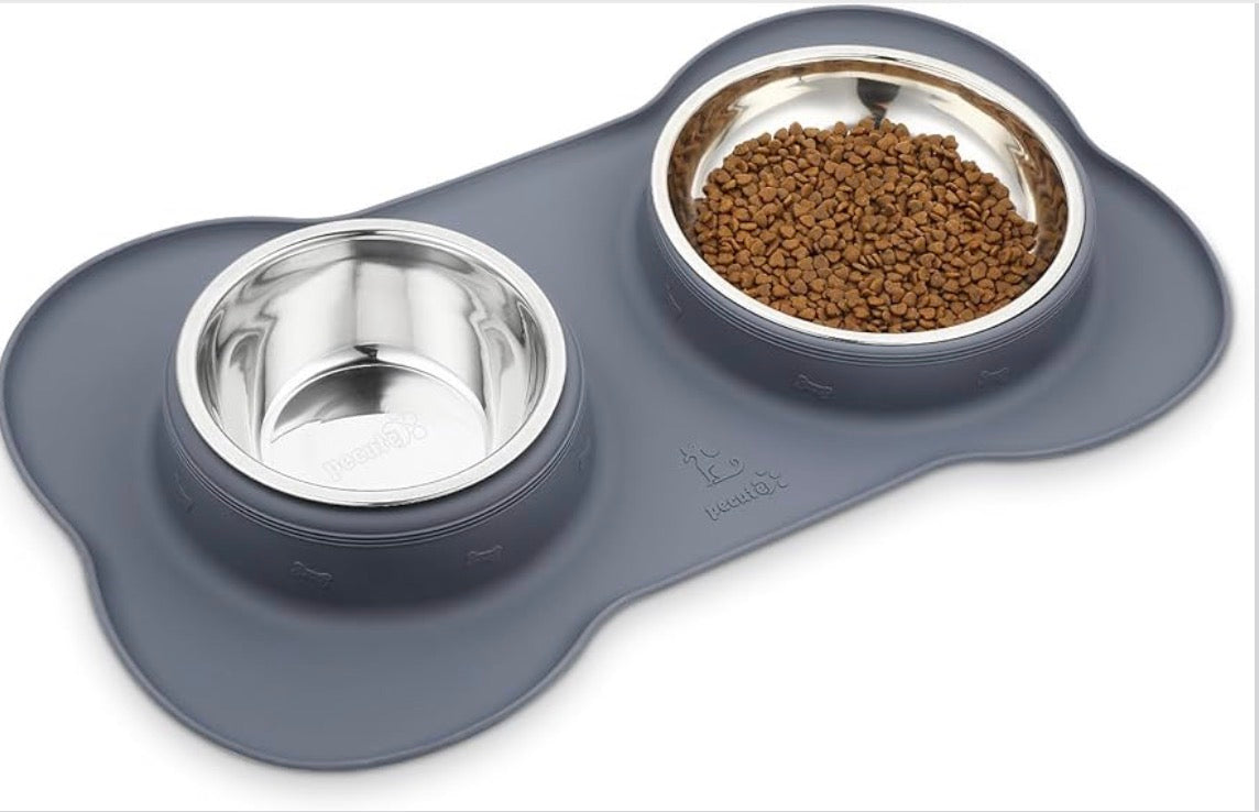 Pecute Dog Bowls – Large Stainless Steel Double Bowl Set with a Non-Slip, Non-Spill Silicone Mat Tray for Medium Dogs, Grey